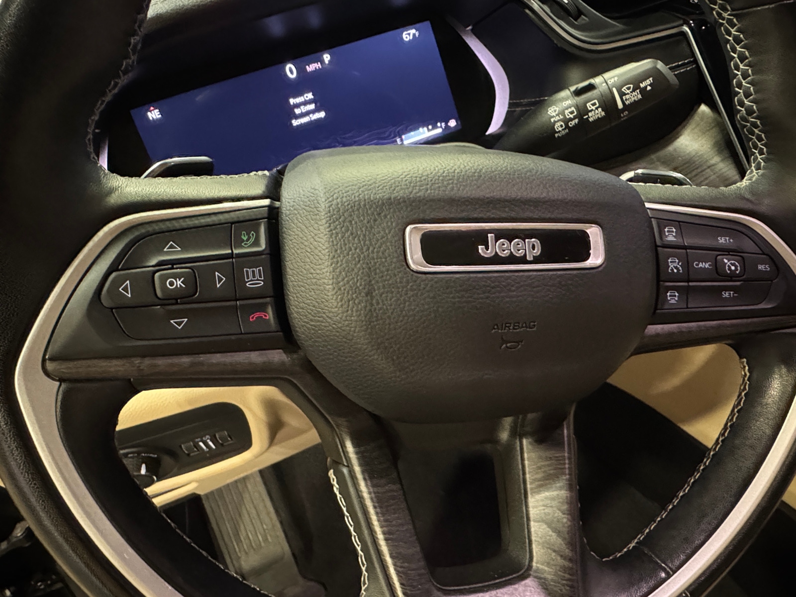 Thumbnail: 2022 Jeep Grand Cherokee L - 4