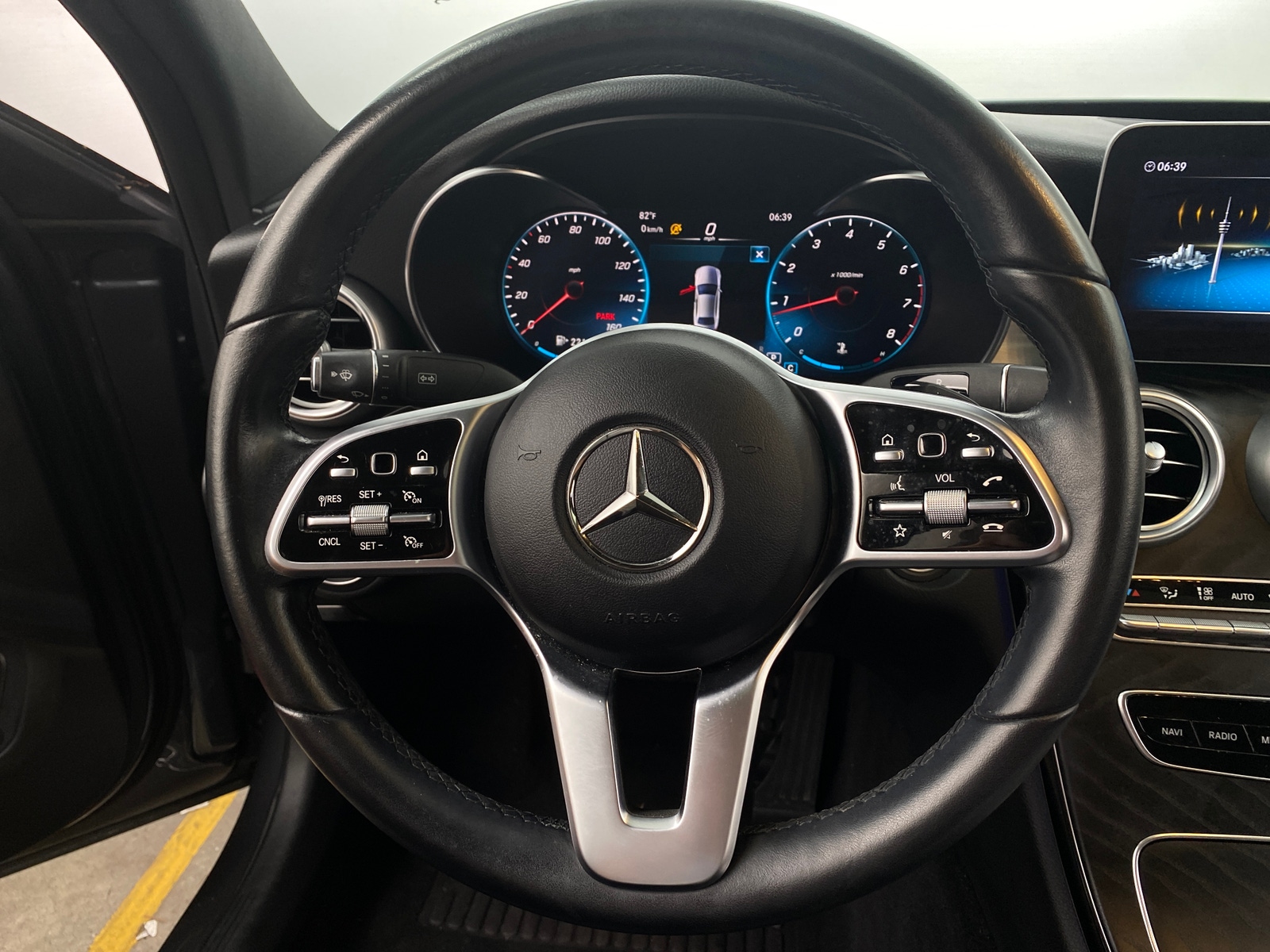 Thumbnail: 2021 Mercedes-Benz C-Class - 4