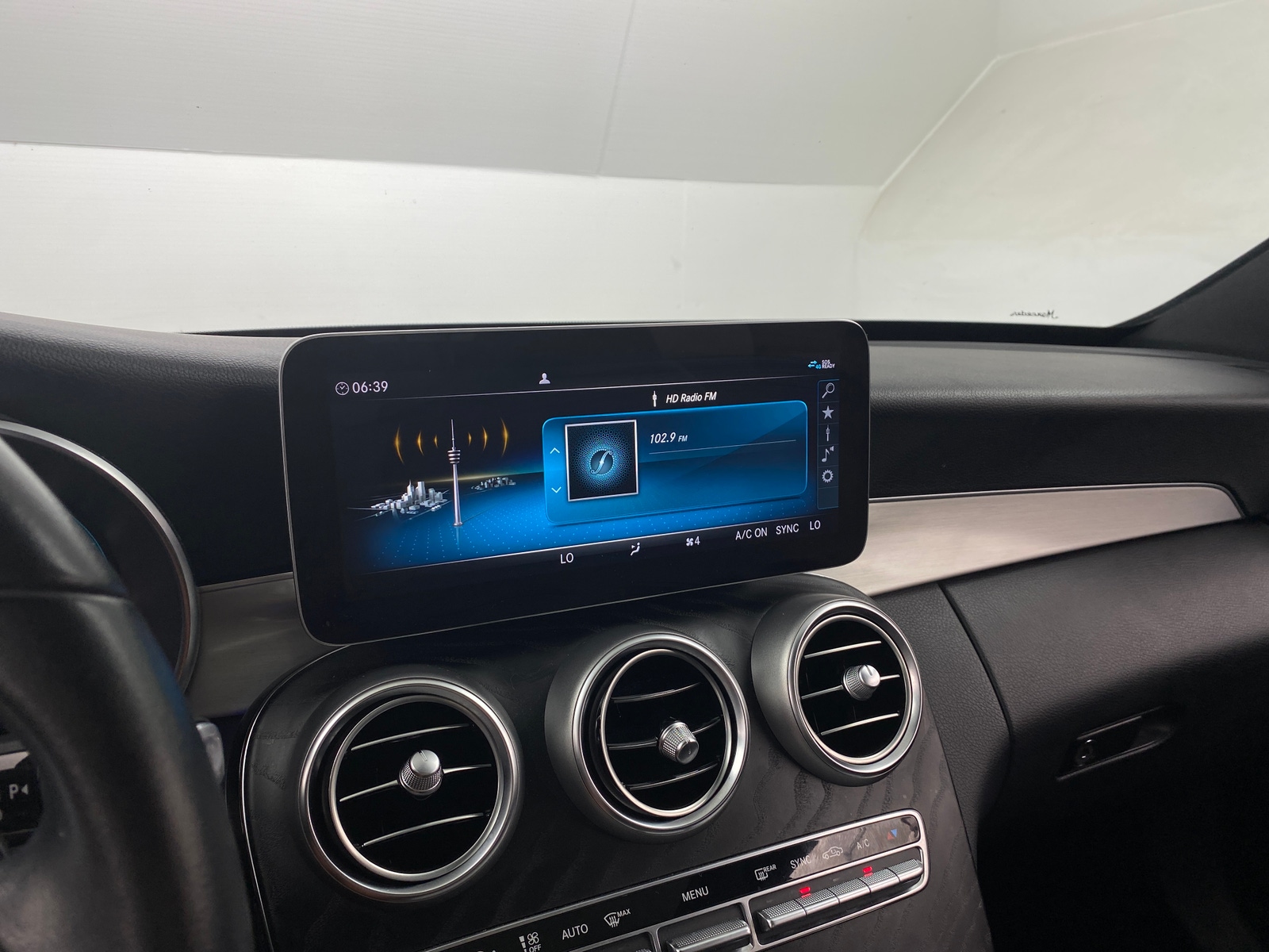 Thumbnail: 2021 Mercedes-Benz C-Class - 3