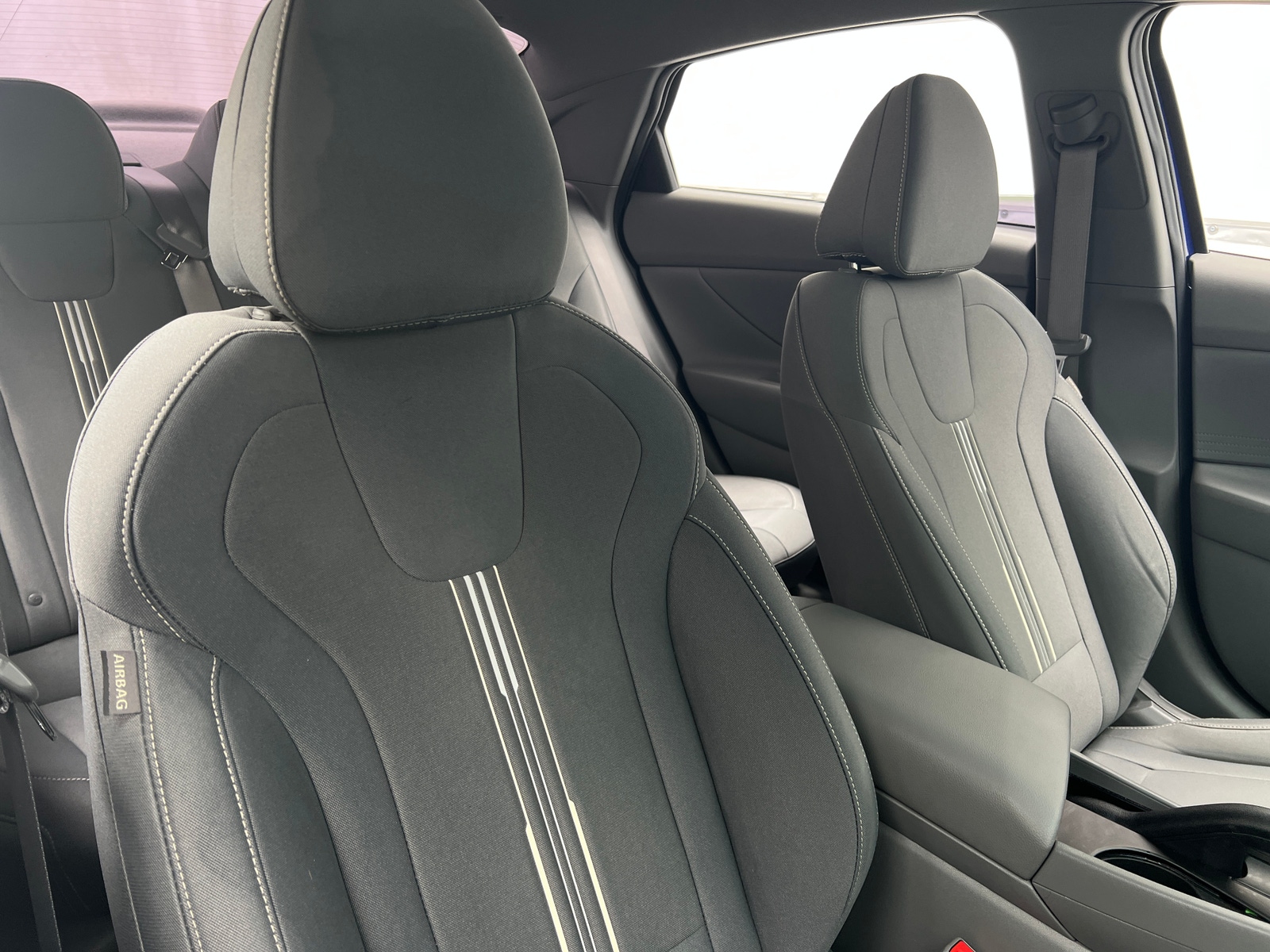 Thumbnail: 2023 Hyundai Elantra - 2