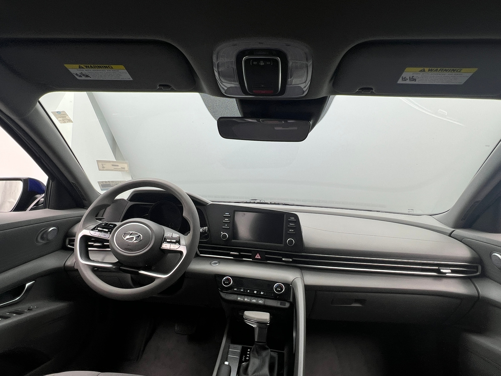 Thumbnail: 2023 Hyundai Elantra - 3