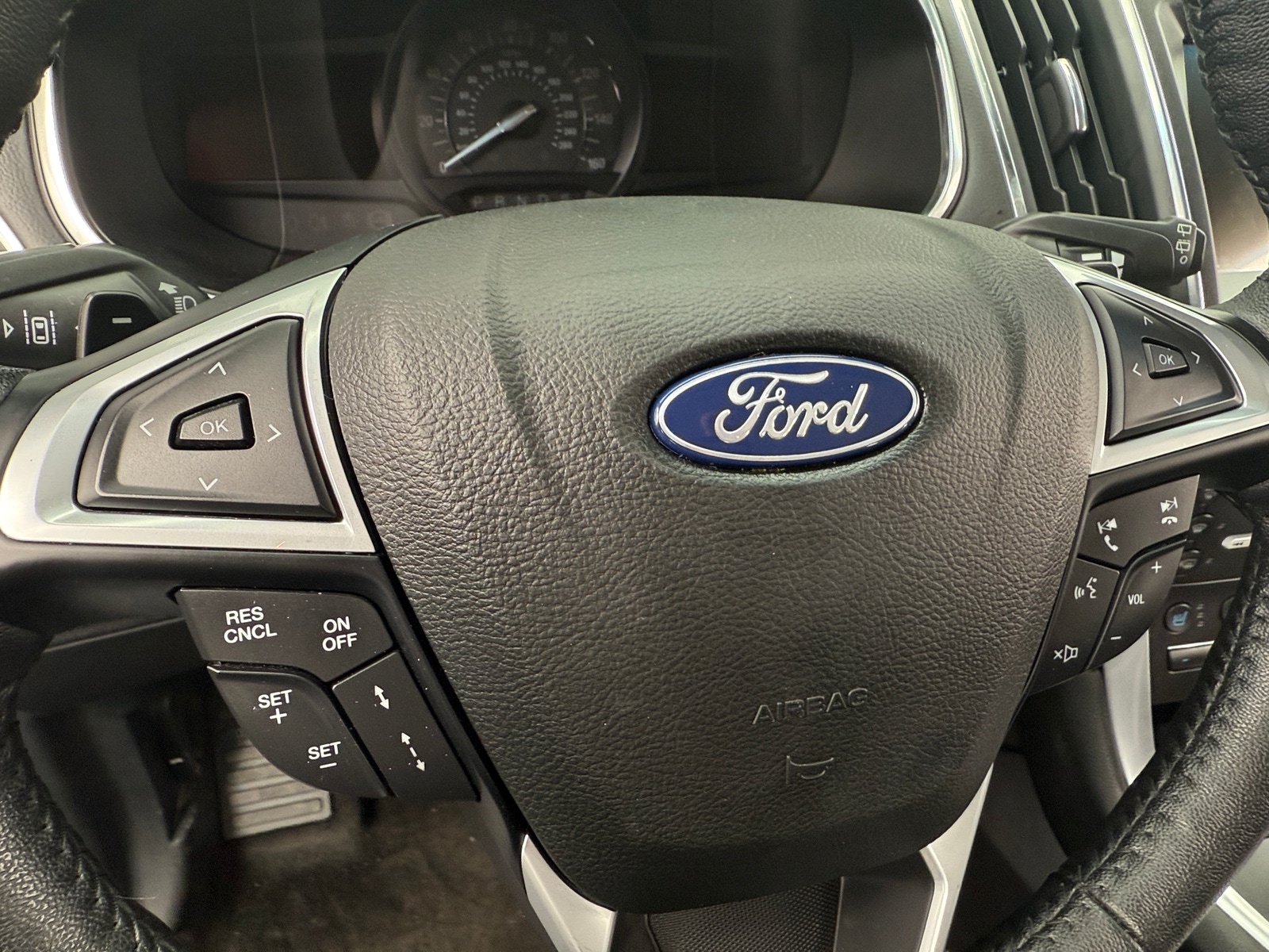 Thumbnail: 2018 Ford Edge - 4