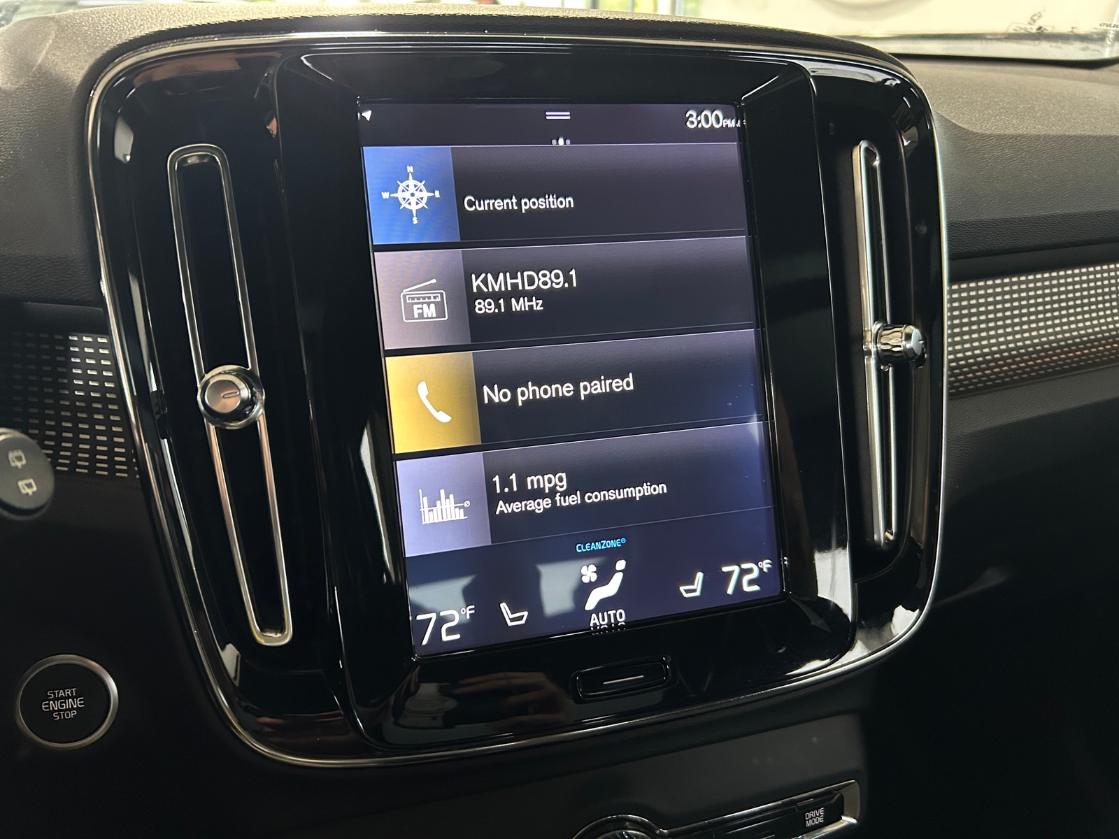 Thumbnail: 2020 Volvo XC40 - 3