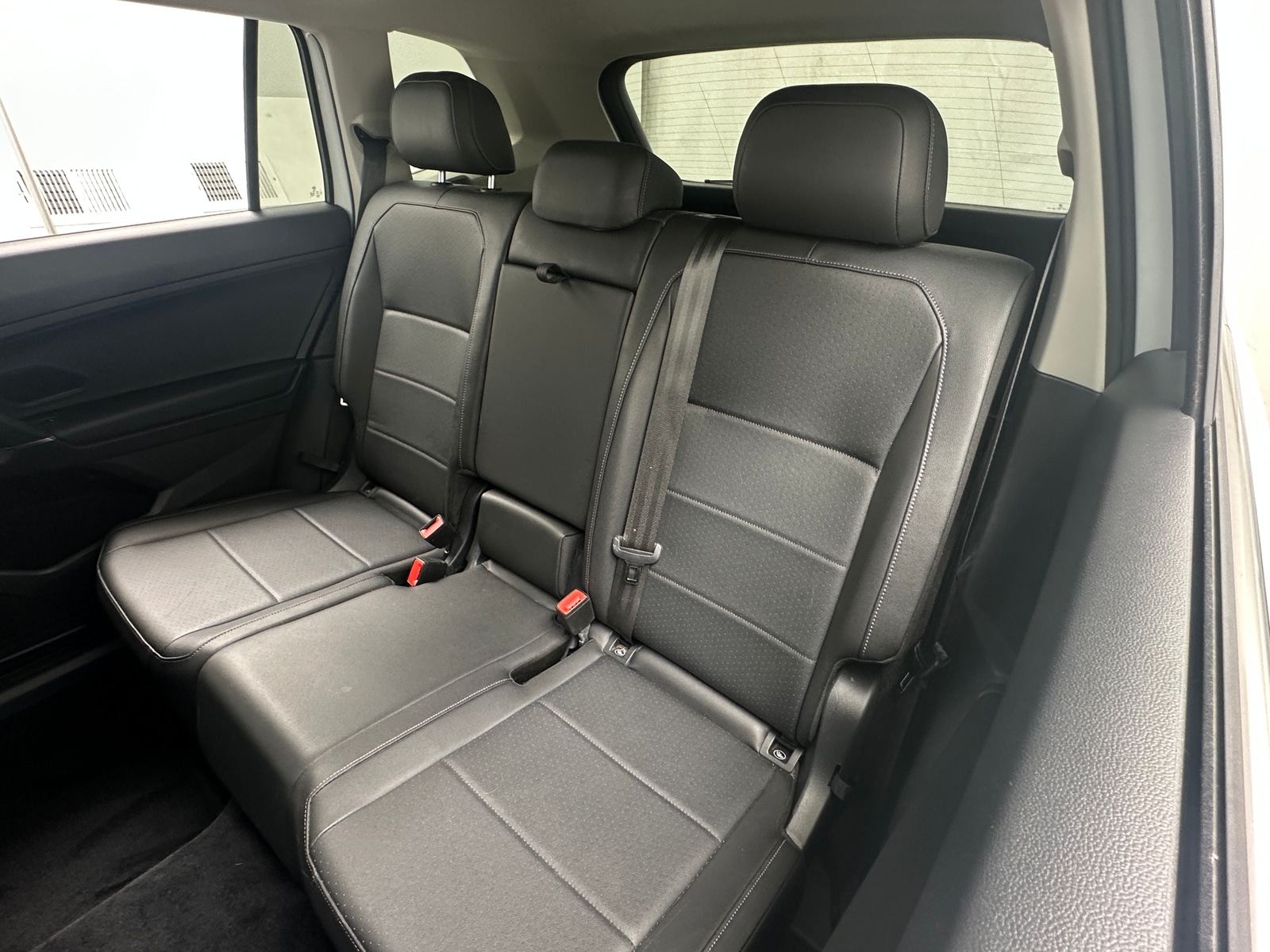 Thumbnail: 2020 Volkswagen Tiguan - 5