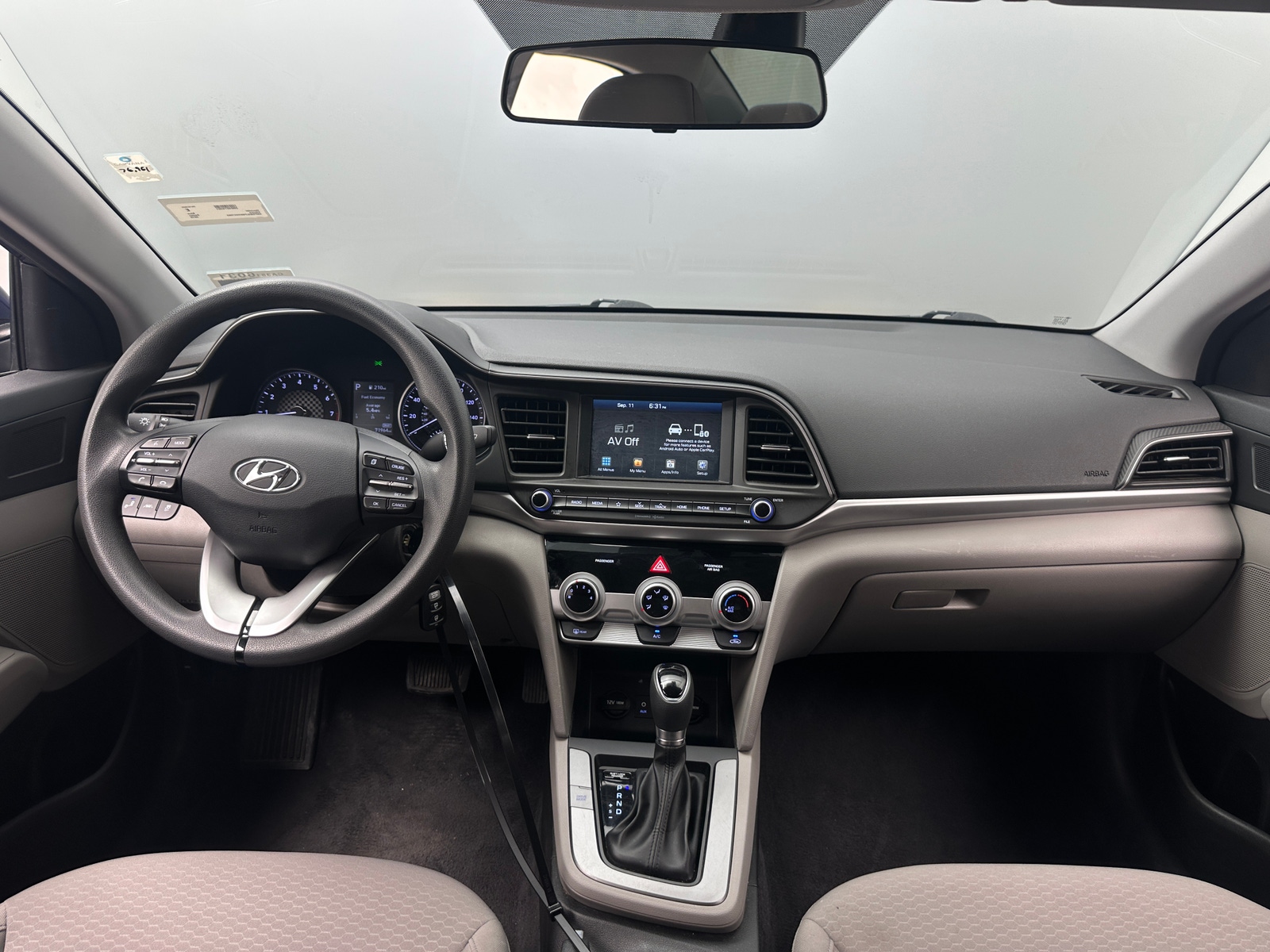 Thumbnail: 2019 Hyundai Elantra - 3