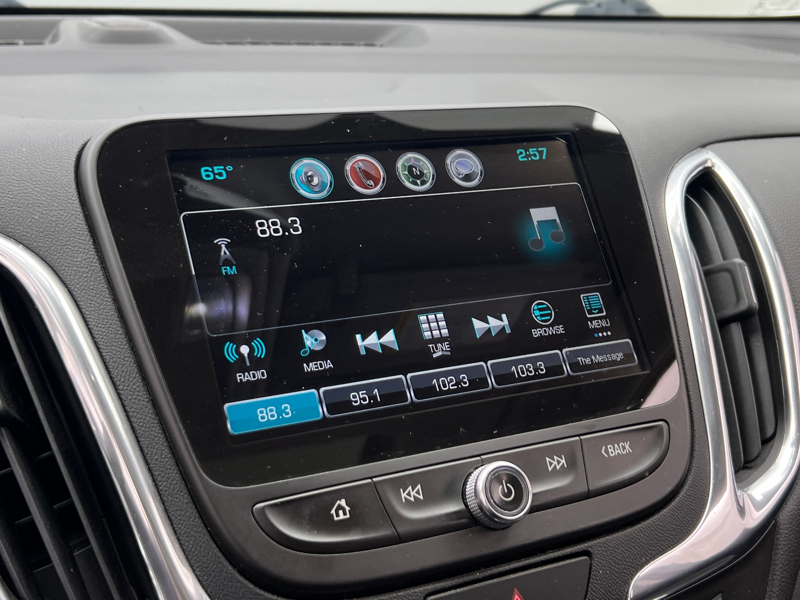 Thumbnail: 2018 Chevrolet Equinox - 4