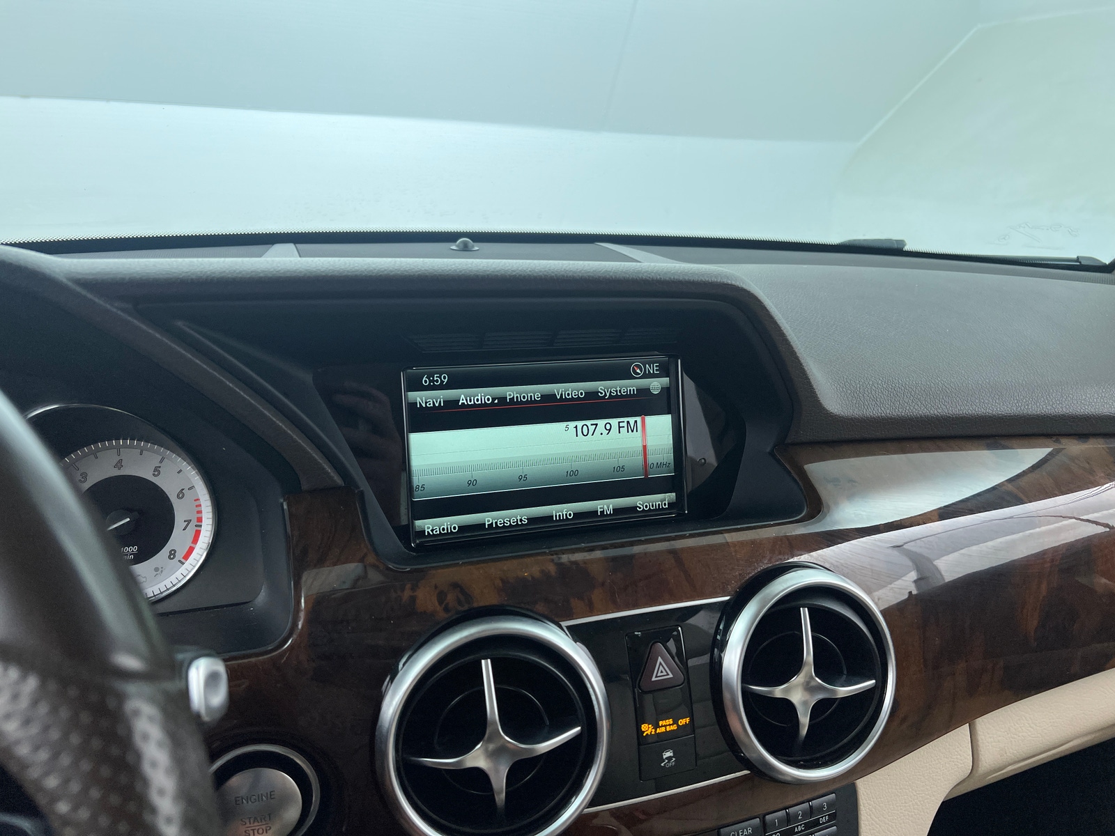 Thumbnail: 2015 Mercedes-Benz GLK - 3