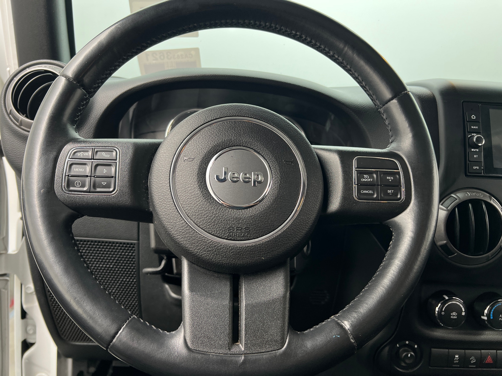 Thumbnail: 2015 Jeep Wrangler - 5