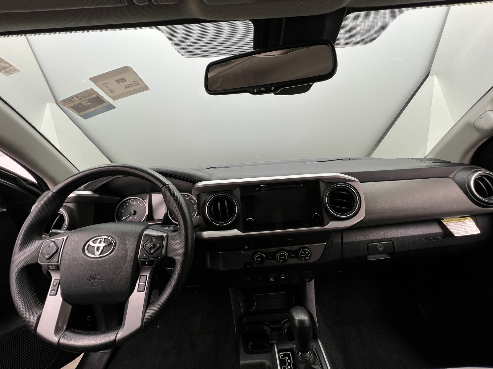 Thumbnail: 2019 Toyota Tacoma - 3