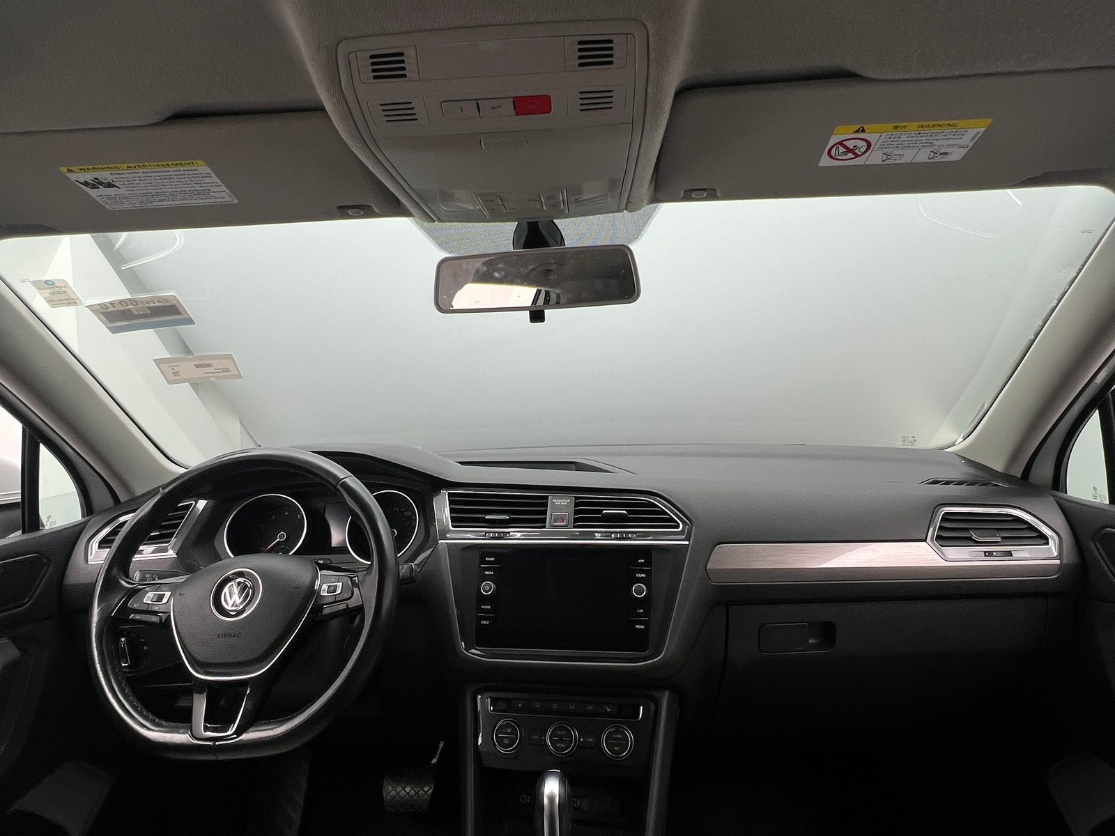 Thumbnail: 2018 Volkswagen Tiguan - 2