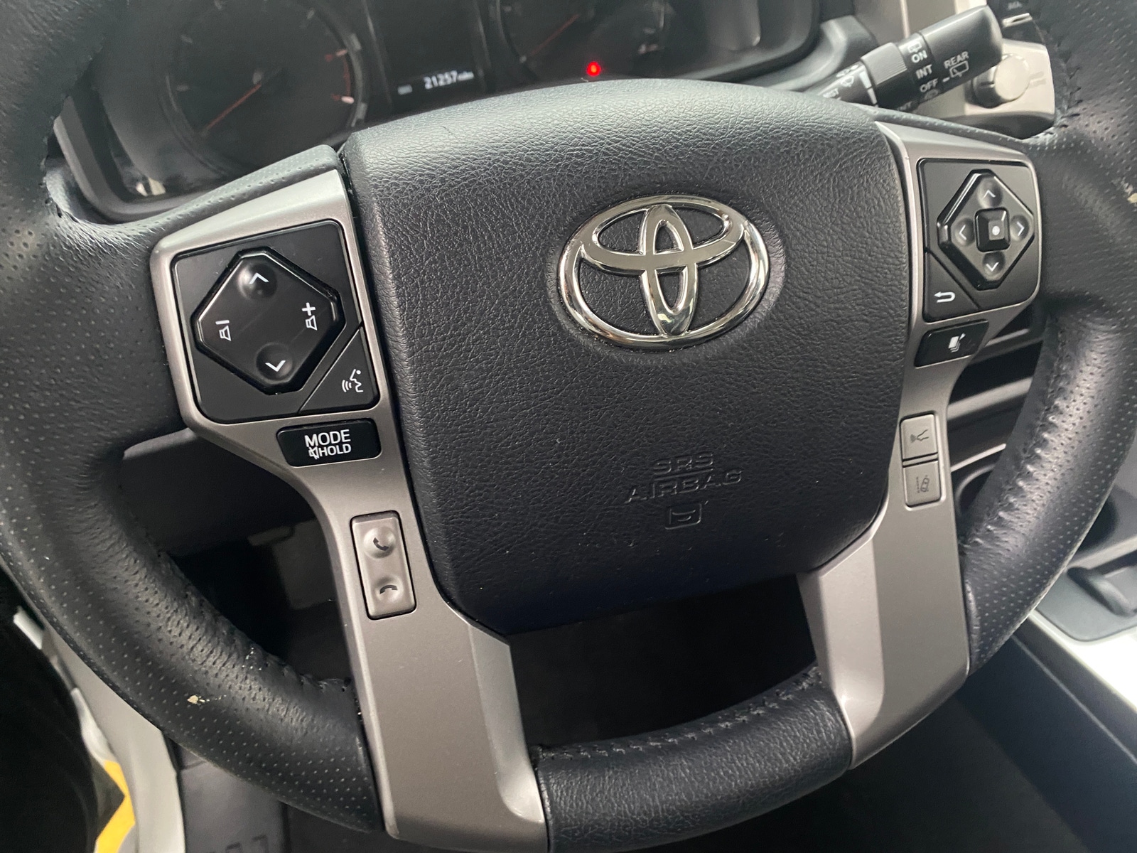 Thumbnail: 2020 Toyota 4Runner - 5