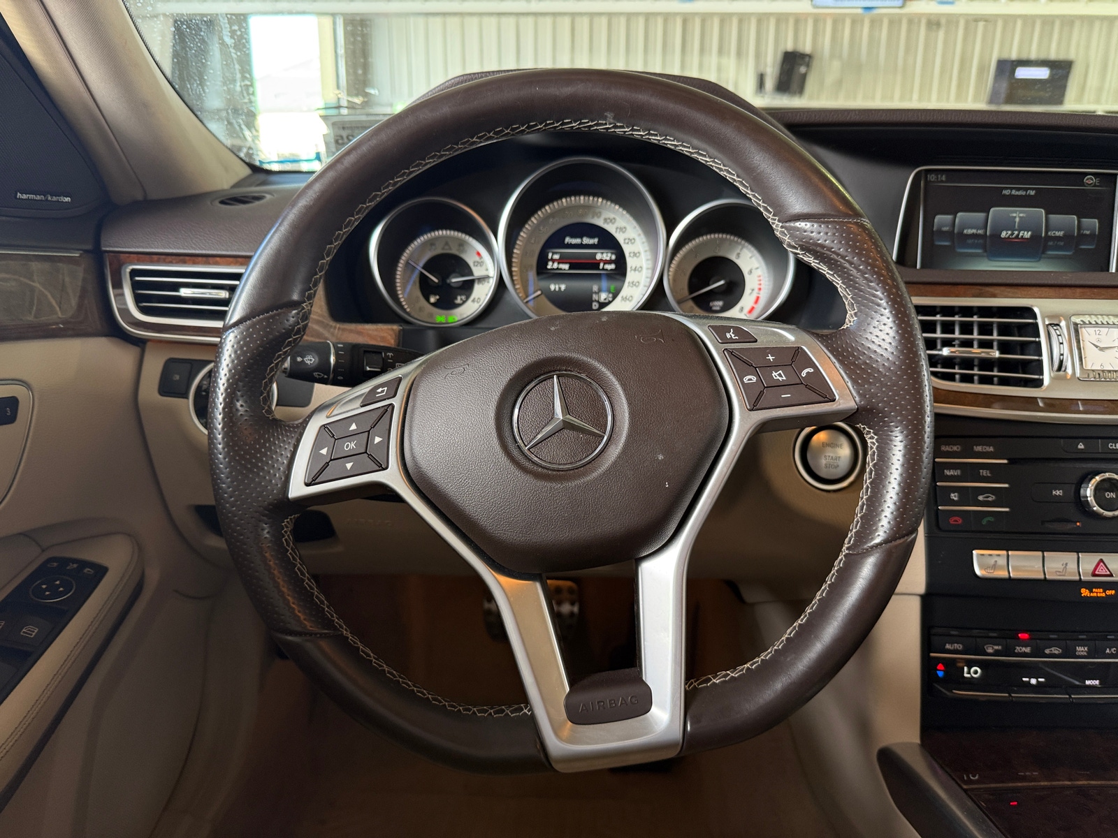 Thumbnail: 2016 Mercedes-Benz E-Class - 4