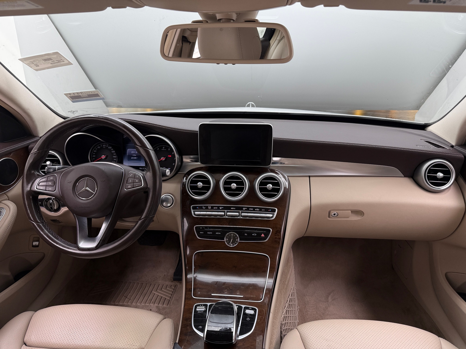 Thumbnail: 2015 Mercedes-Benz C-Class - 2