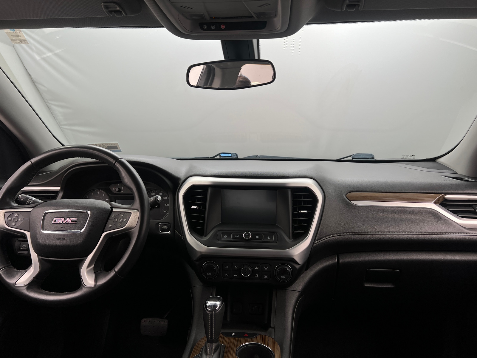 Thumbnail: 2017 GMC Acadia - 3