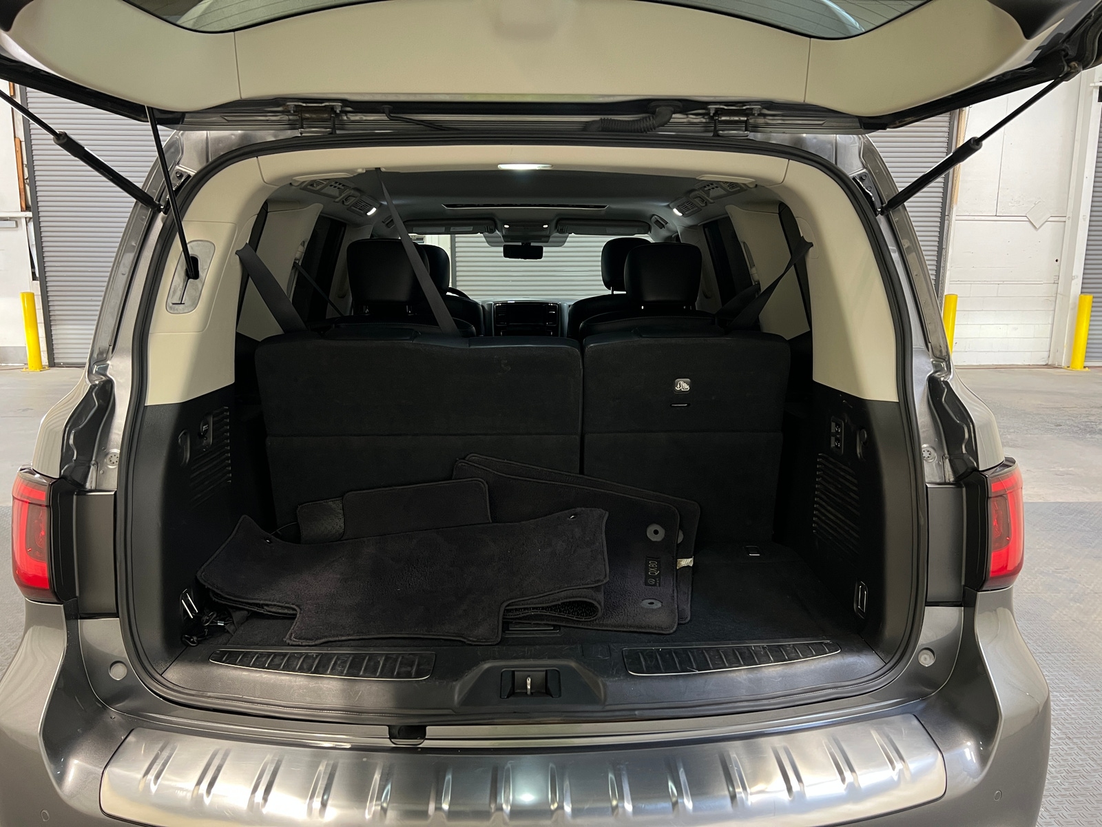 Thumbnail: 2020 INFINITI QX80 - 6