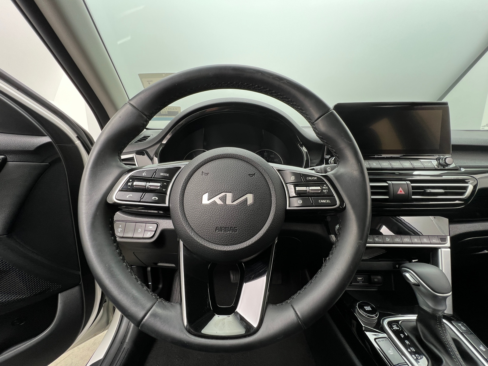 Thumbnail: 2022 Kia Seltos - 4