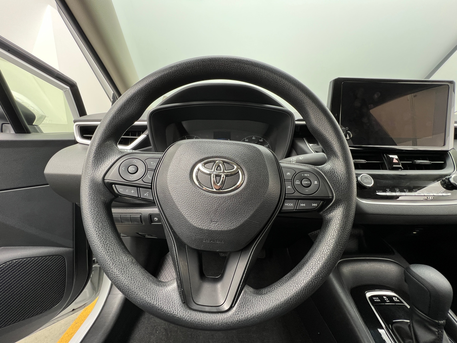 Thumbnail: 2023 Toyota Corolla - 5