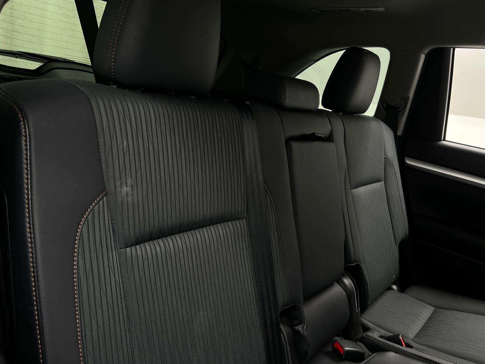 Thumbnail: 2016 Toyota Highlander - 6