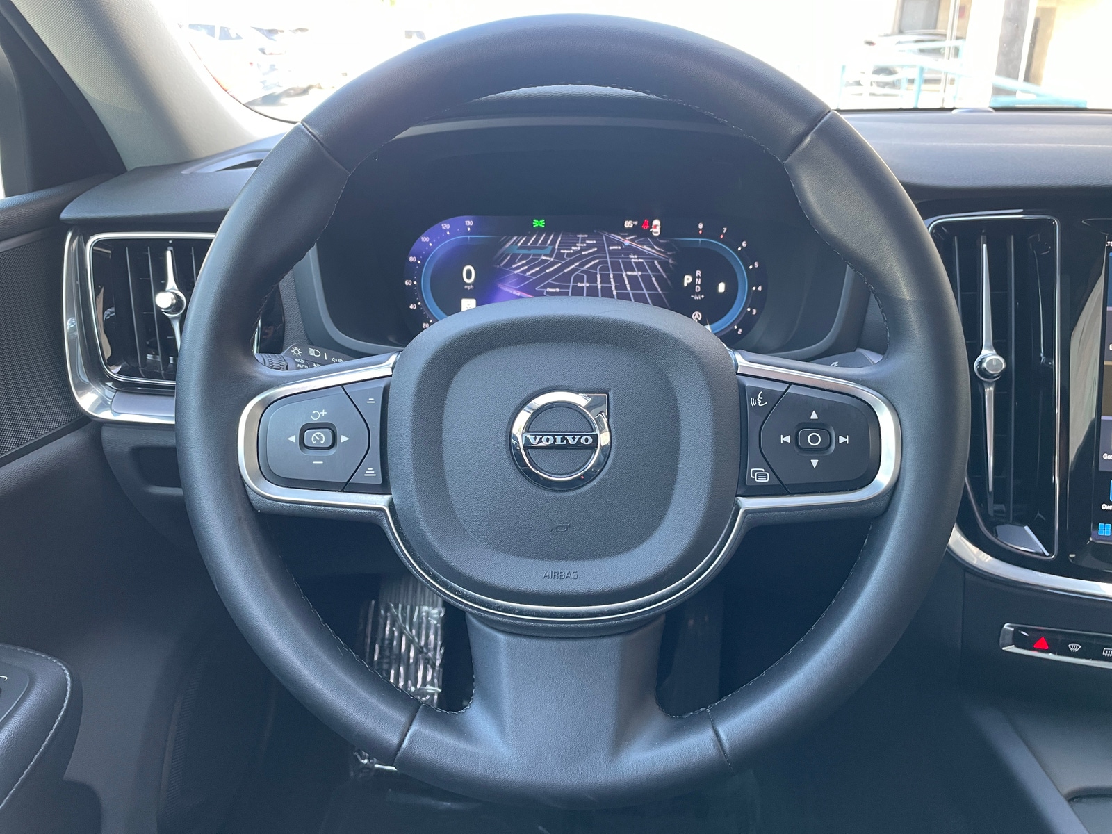 Thumbnail: 2024 Volvo S60 - 5