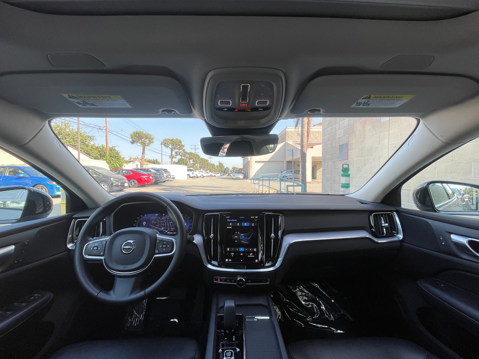 Thumbnail: 2024 Volvo S60 - 3