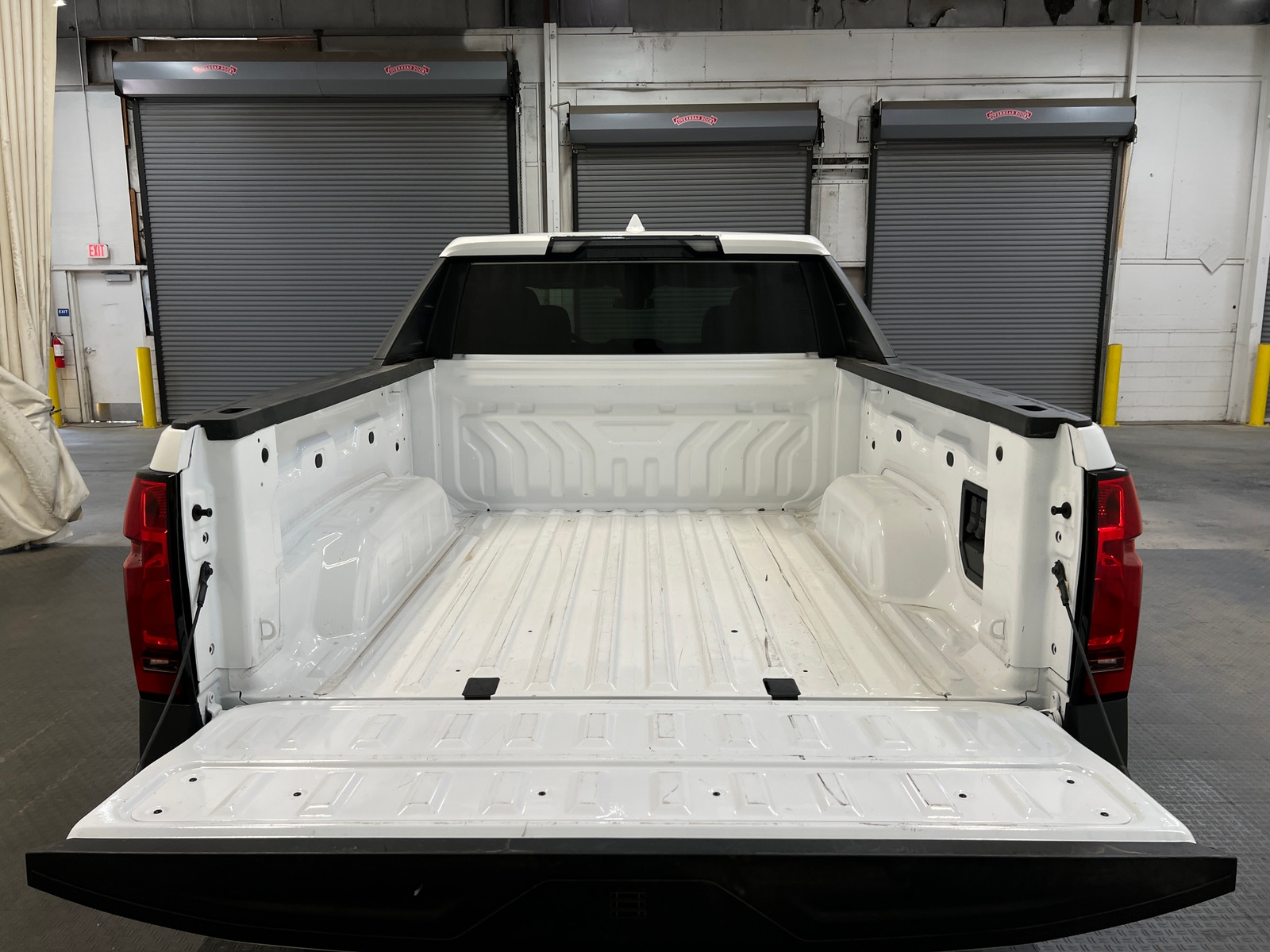 Thumbnail: 2024 Chevrolet Silverado EV - 7