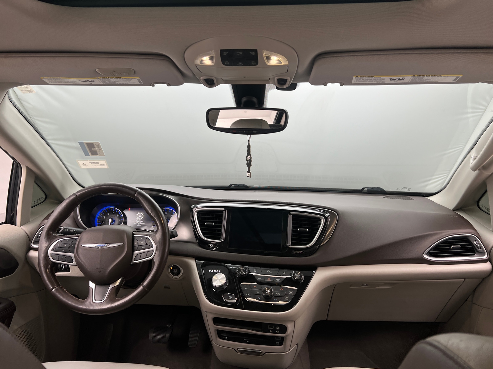 Thumbnail: 2018 Chrysler Pacifica - 2
