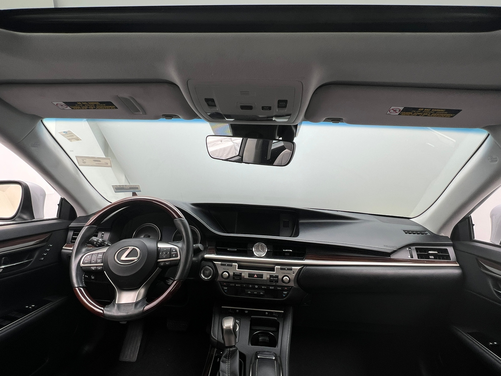 Thumbnail: 2017 Lexus ES - 2