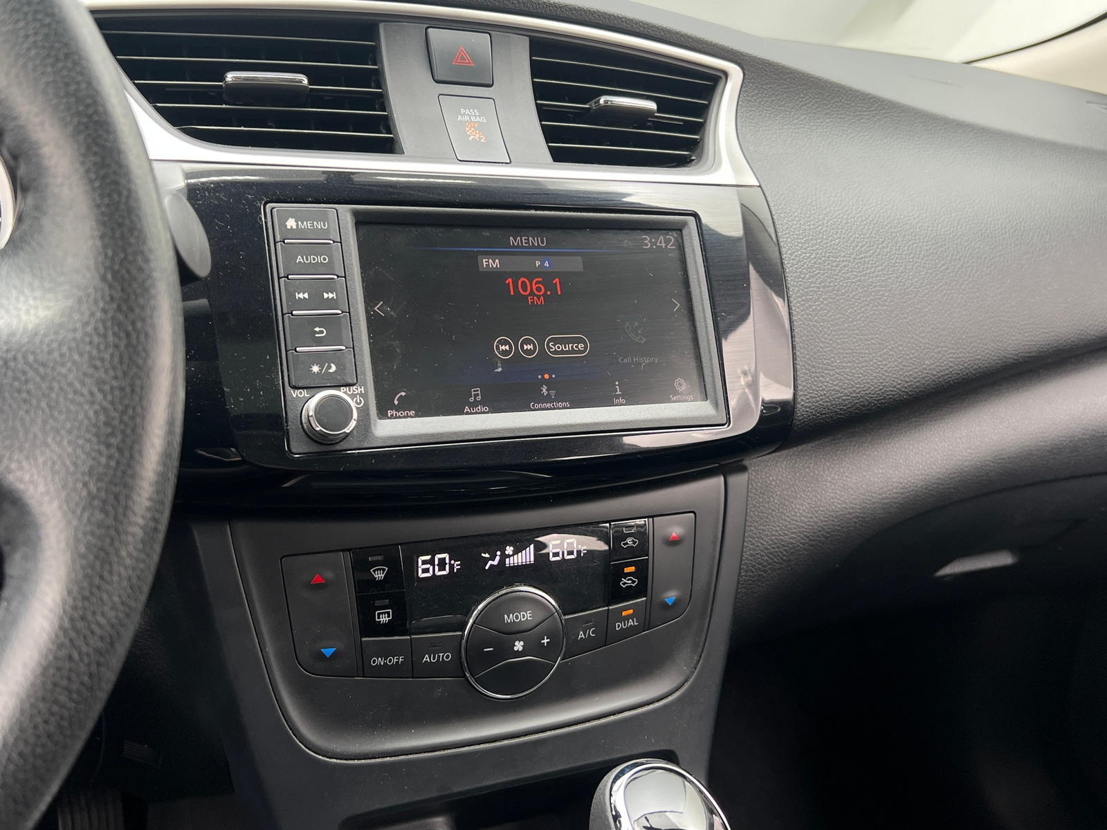 Thumbnail: 2019 Nissan Sentra - 4