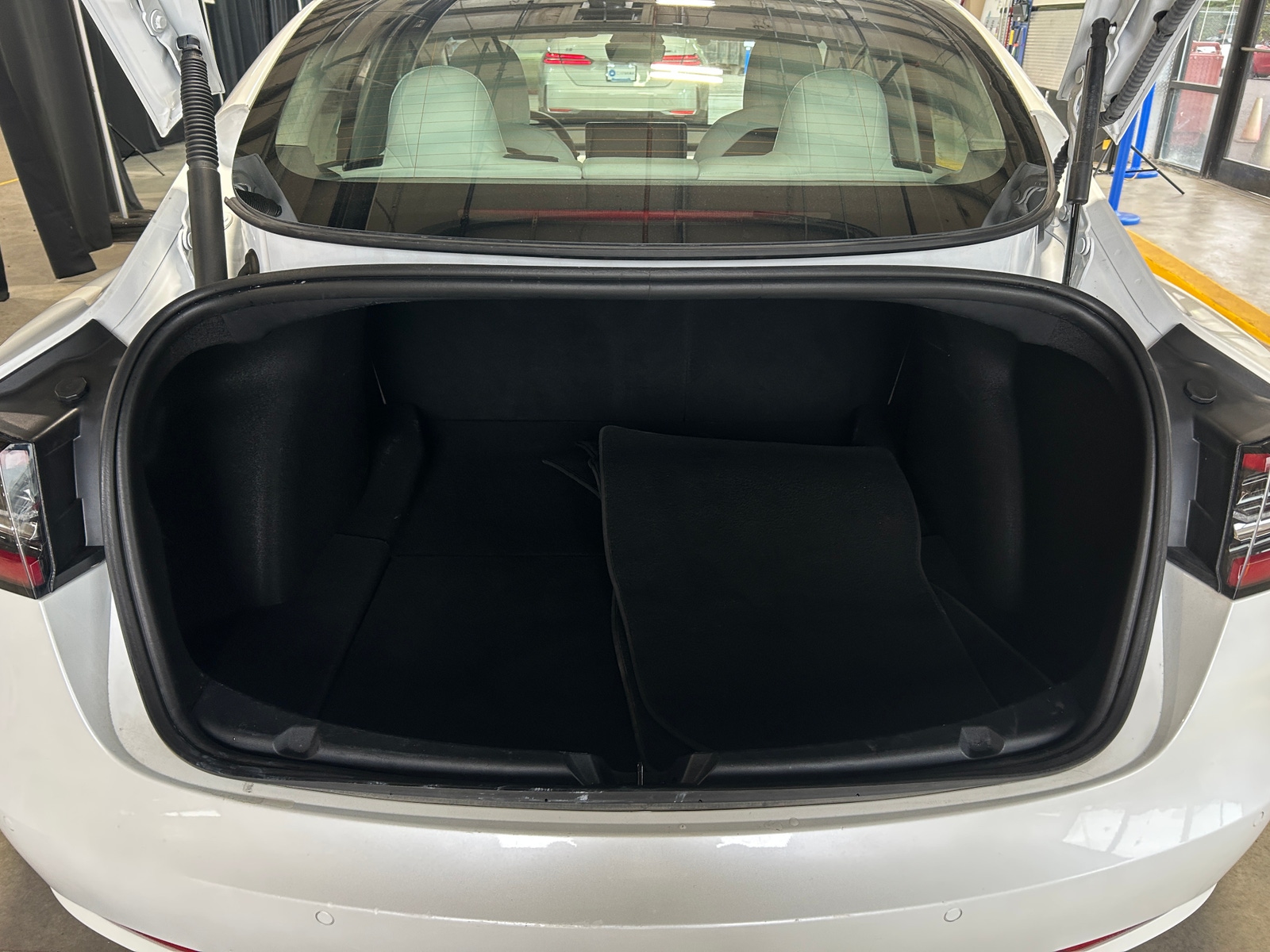 Thumbnail: 2021 Tesla Model 3 - 6