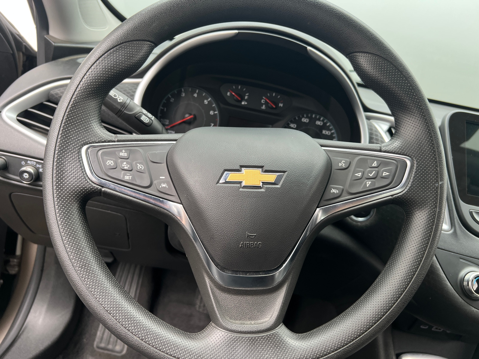 Thumbnail: 2024 Chevrolet Malibu - 5