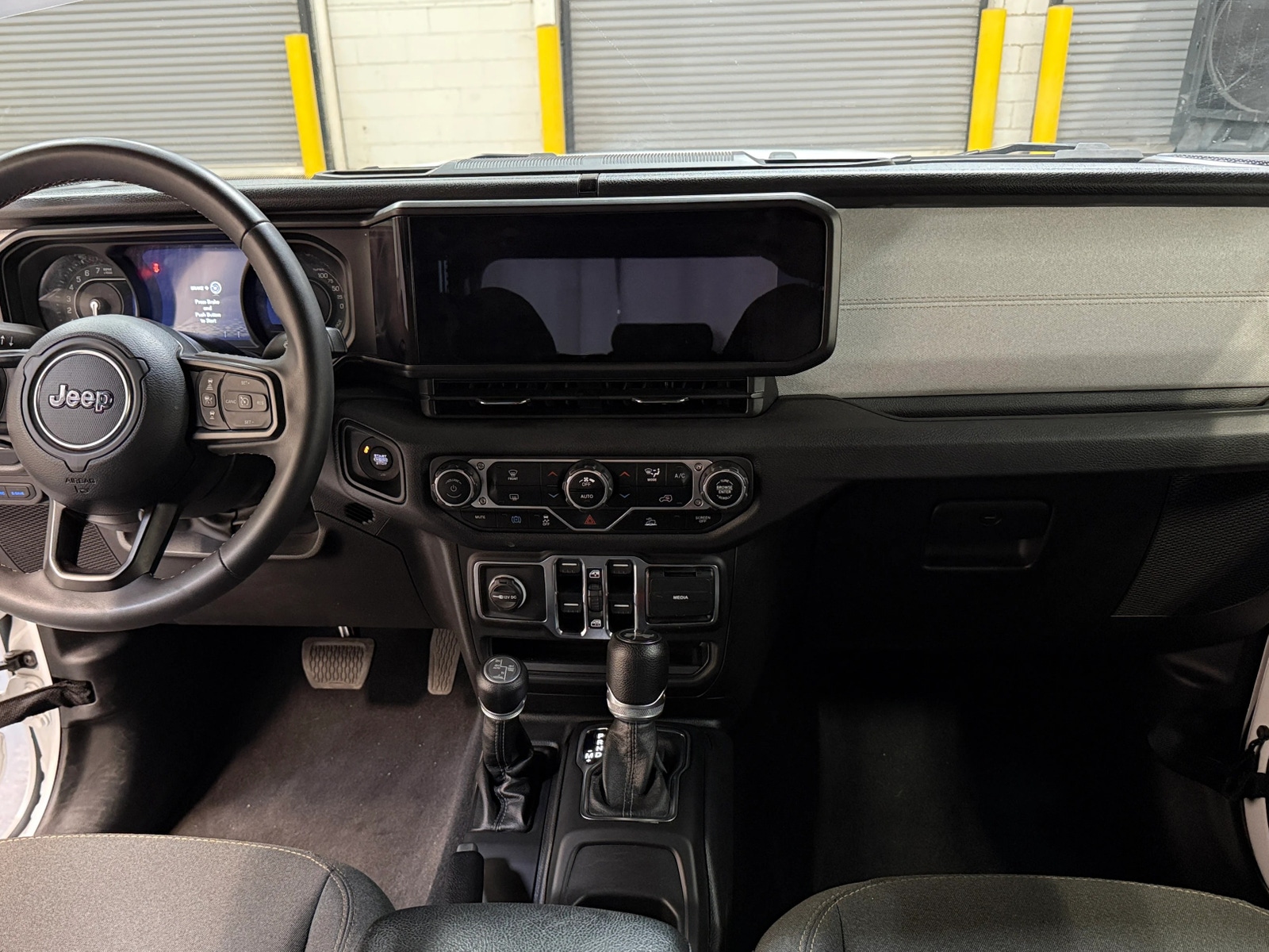 Thumbnail: 2024 Jeep Wrangler - 3