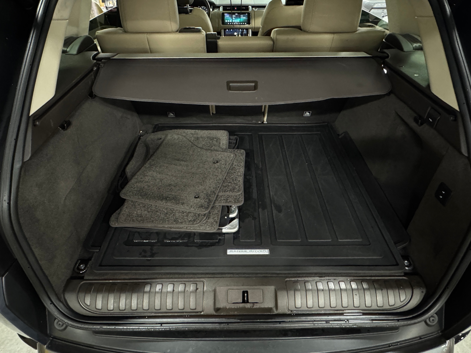 Thumbnail: 2020 Land Rover Range Rover Sport - 6
