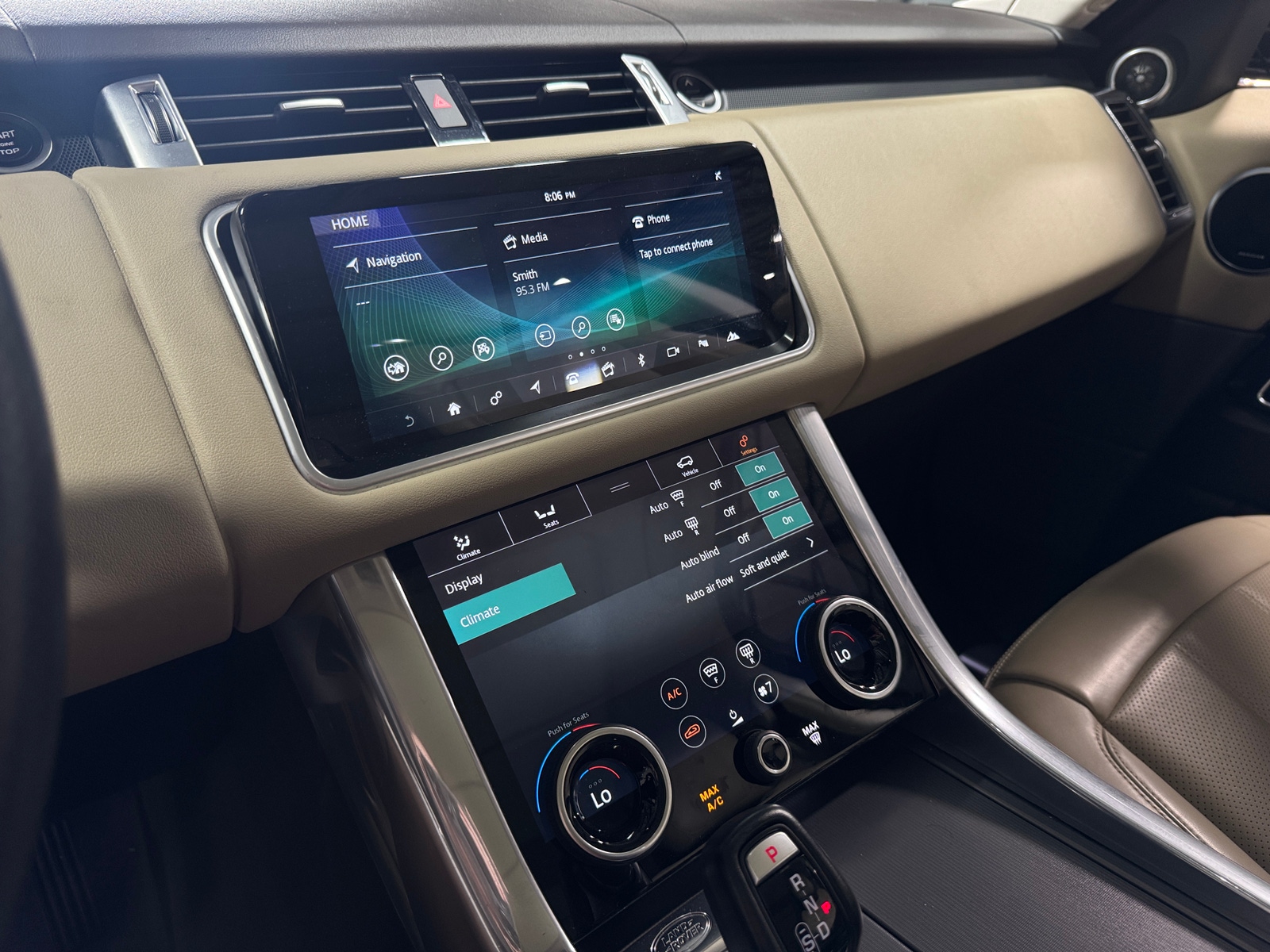 Thumbnail: 2020 Land Rover Range Rover Sport - 3