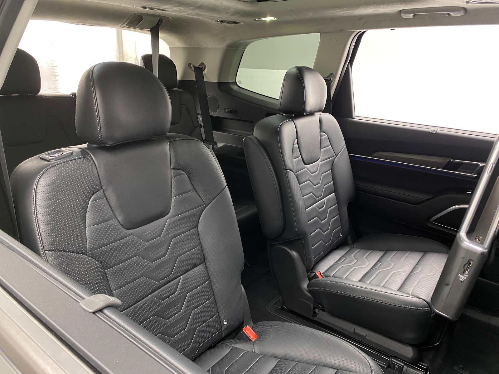 Thumbnail: 2022 Kia Telluride - 5
