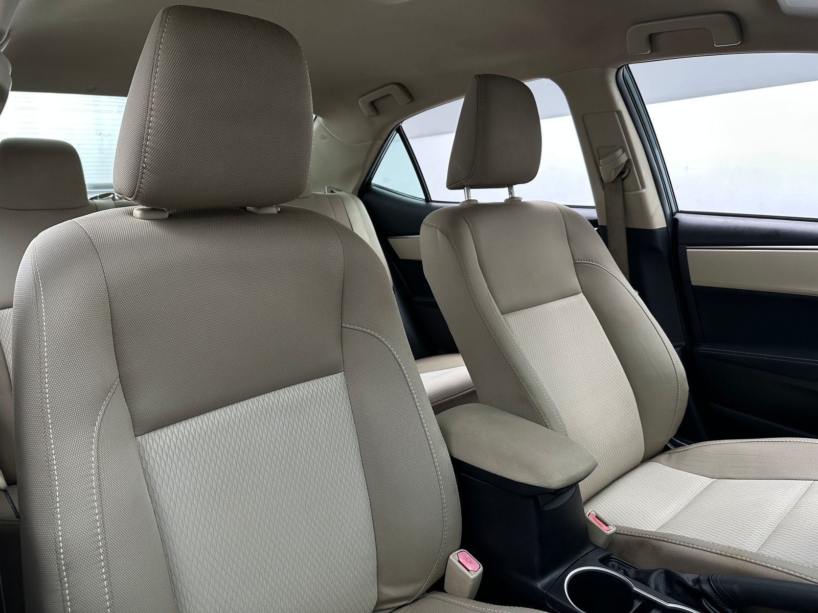 Thumbnail: 2016 Toyota Corolla - 2