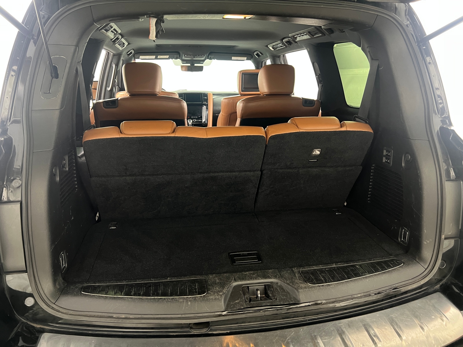 Thumbnail: 2021 INFINITI QX80 - 6