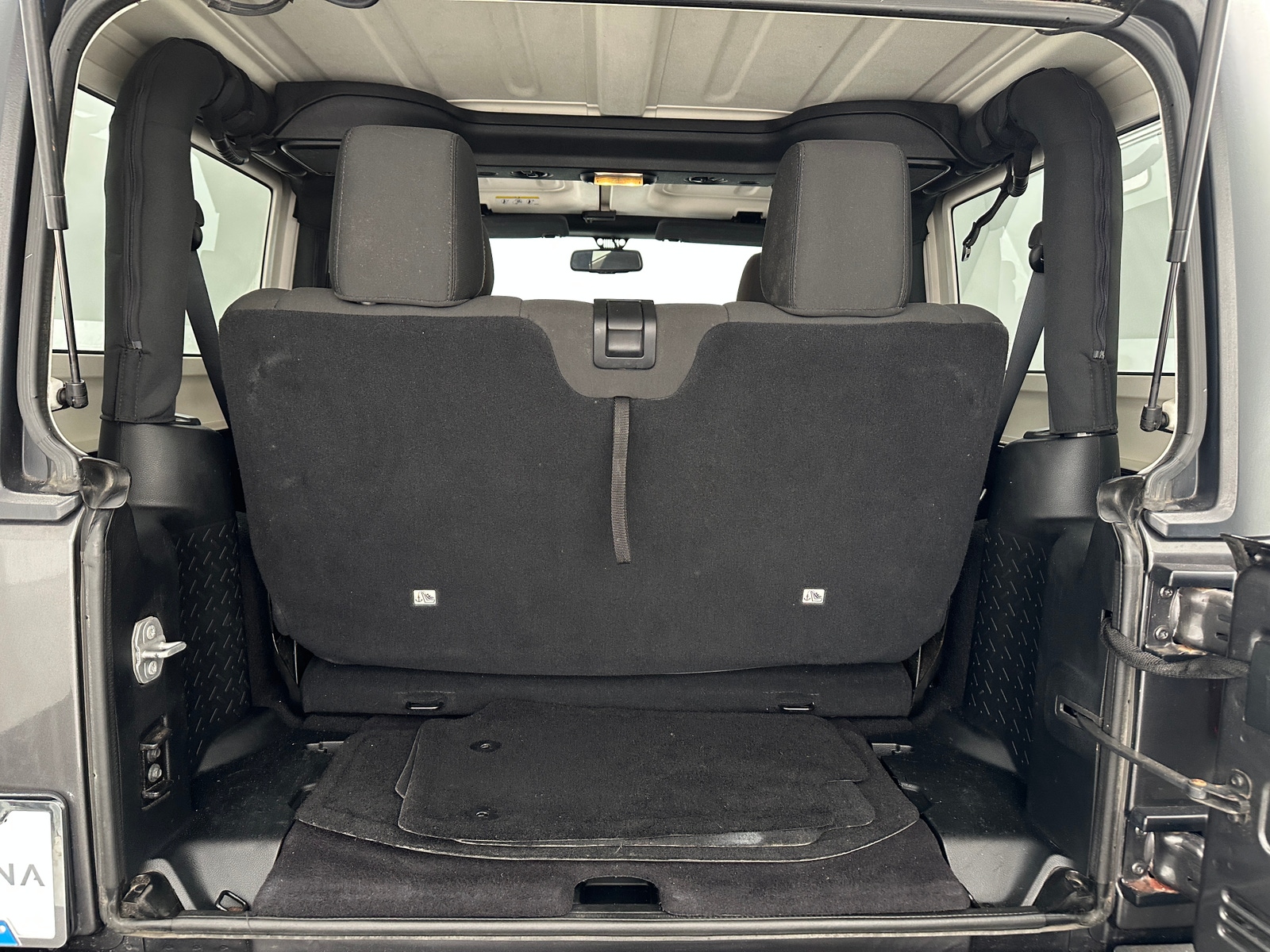 Thumbnail: 2016 Jeep Wrangler - 7