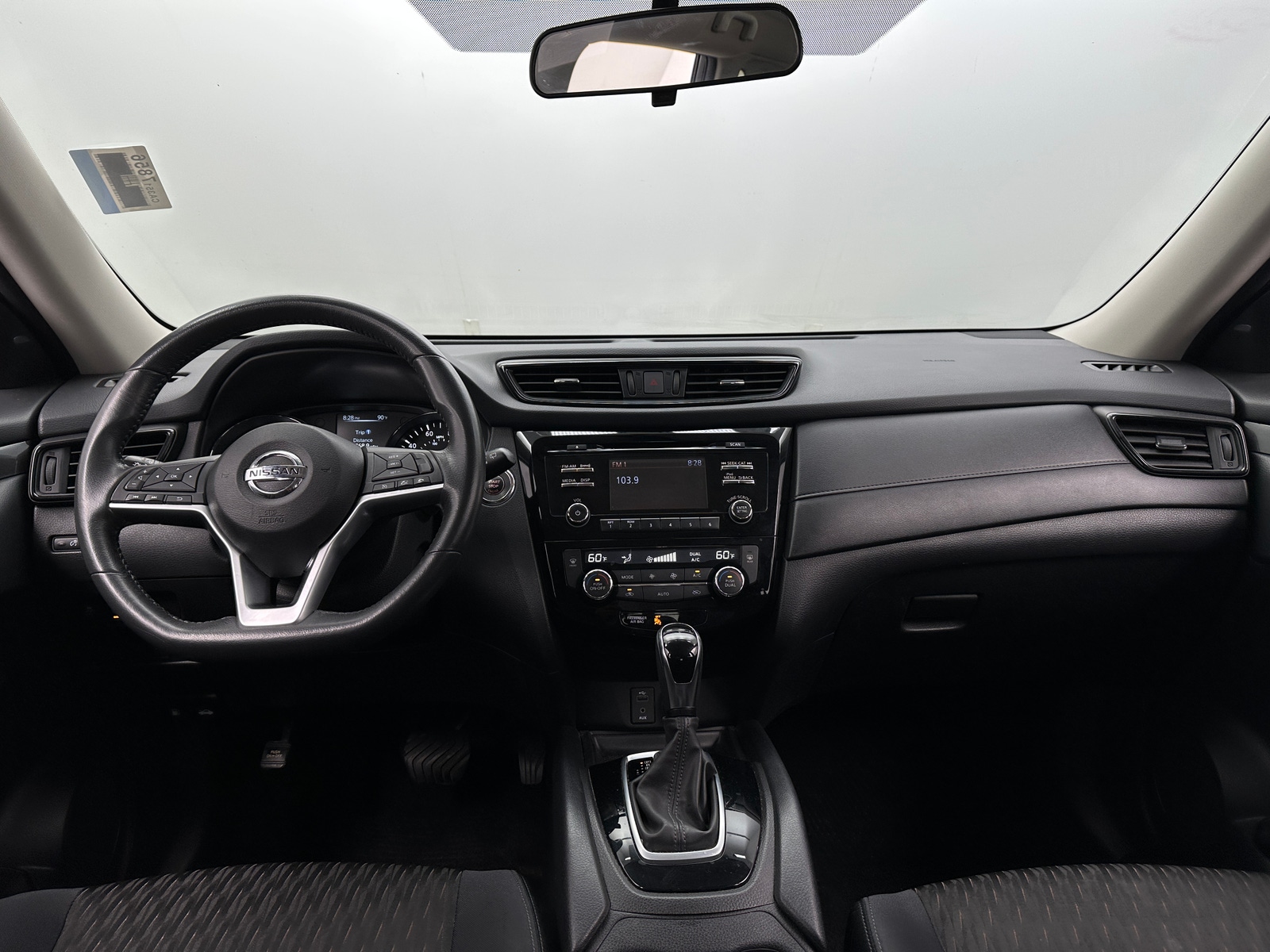 Thumbnail: 2017 Nissan Rogue - 3