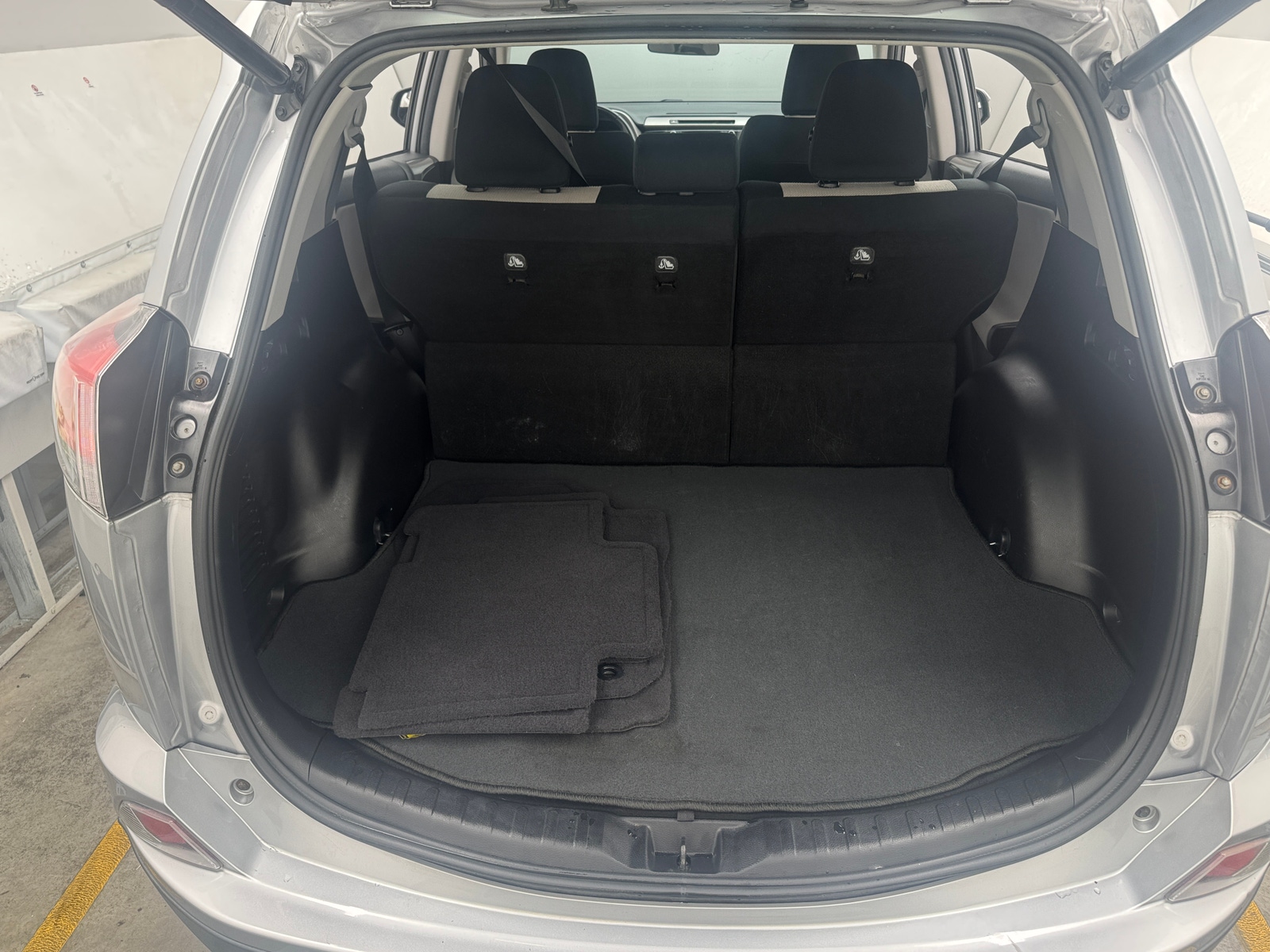 Thumbnail: 2016 Toyota RAV4 - 7