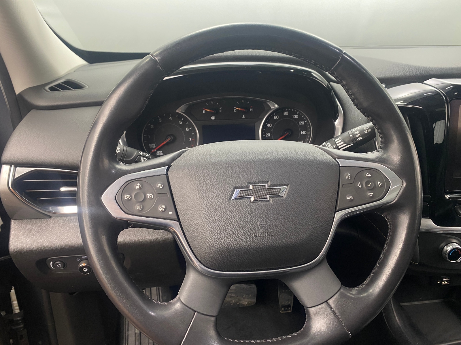 Thumbnail: 2021 Chevrolet Traverse - 4