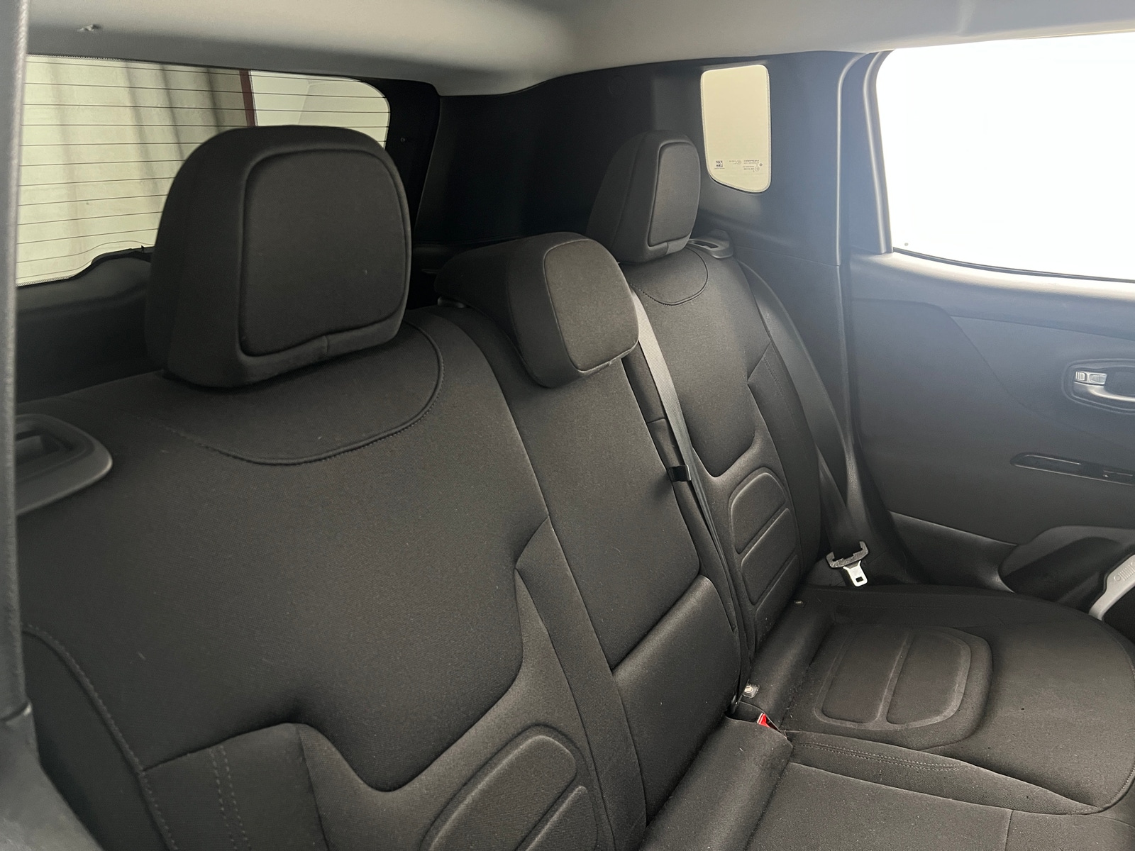 Thumbnail: 2018 Jeep Renegade - 6