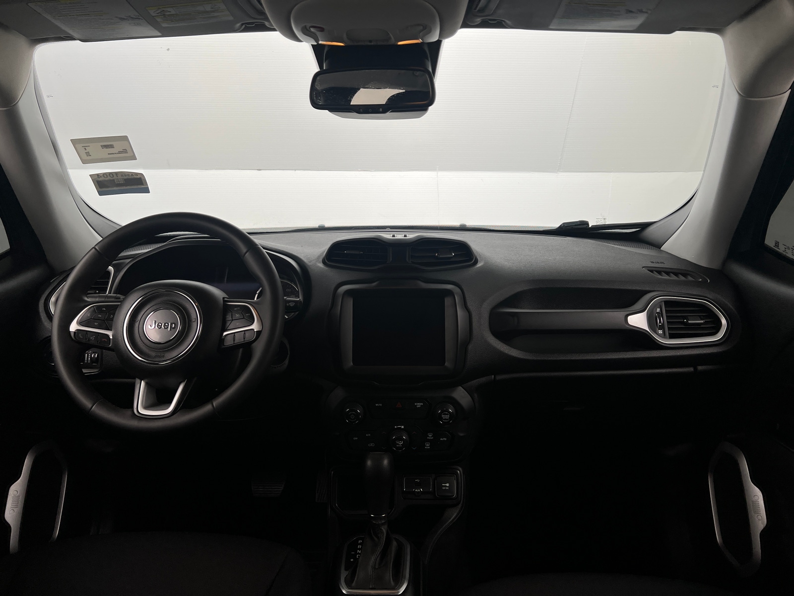 Thumbnail: 2018 Jeep Renegade - 3