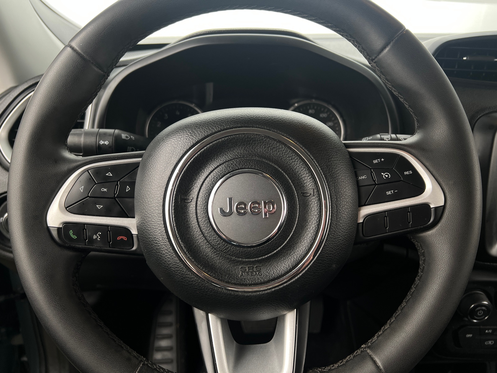 Thumbnail: 2018 Jeep Renegade - 5
