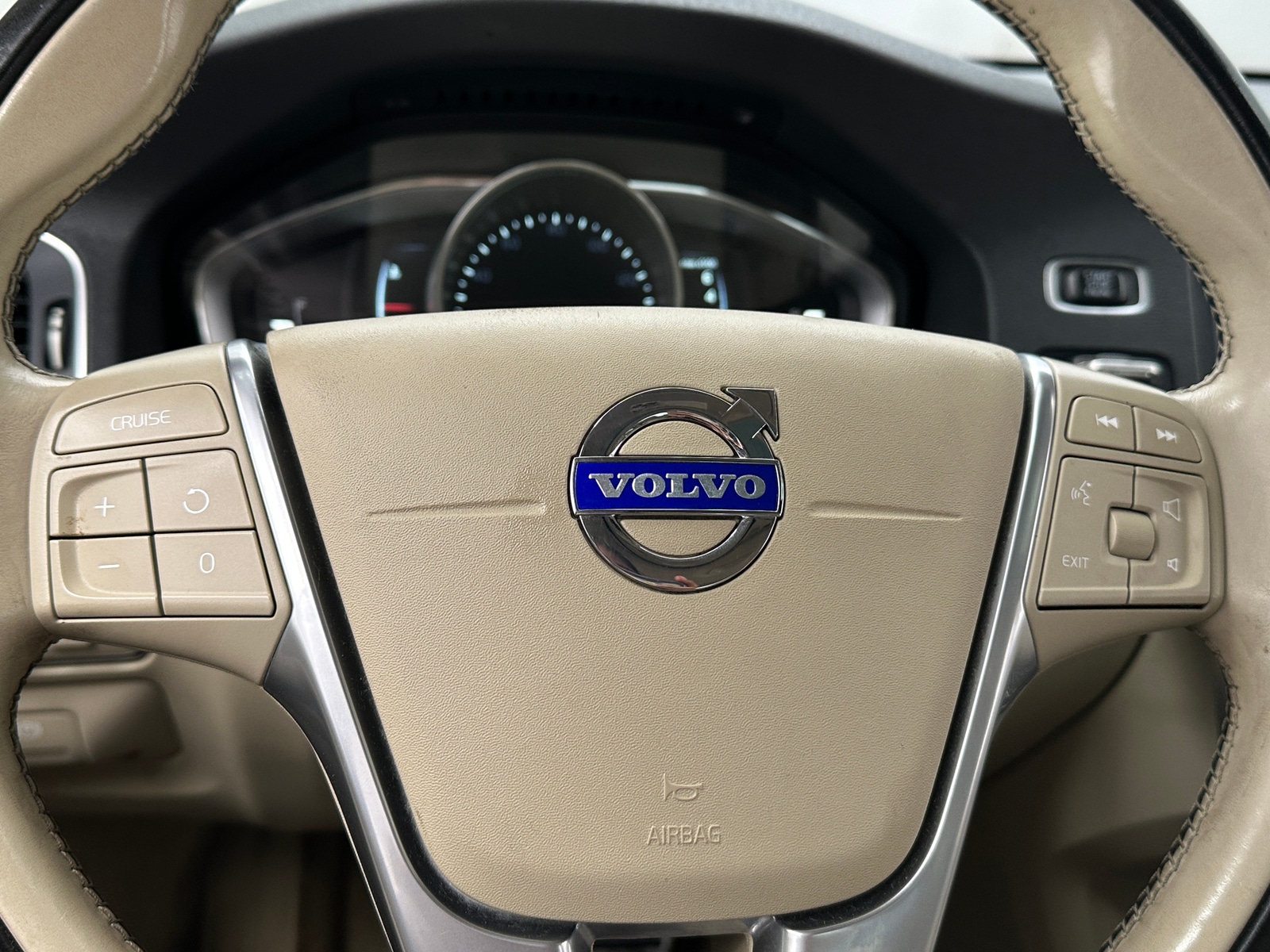 Thumbnail: 2016 Volvo S60 - 4