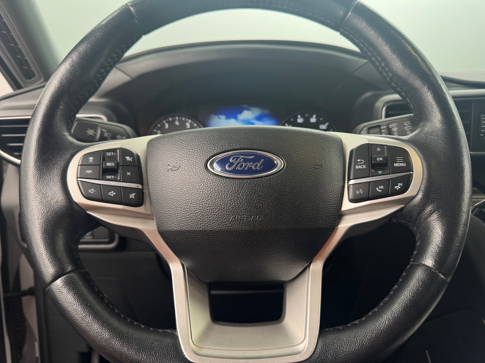 Thumbnail: 2023 Ford Explorer - 4