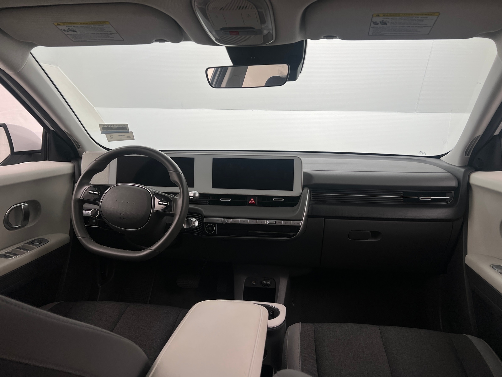 Thumbnail: 2022 Hyundai Ioniq 5 - 3
