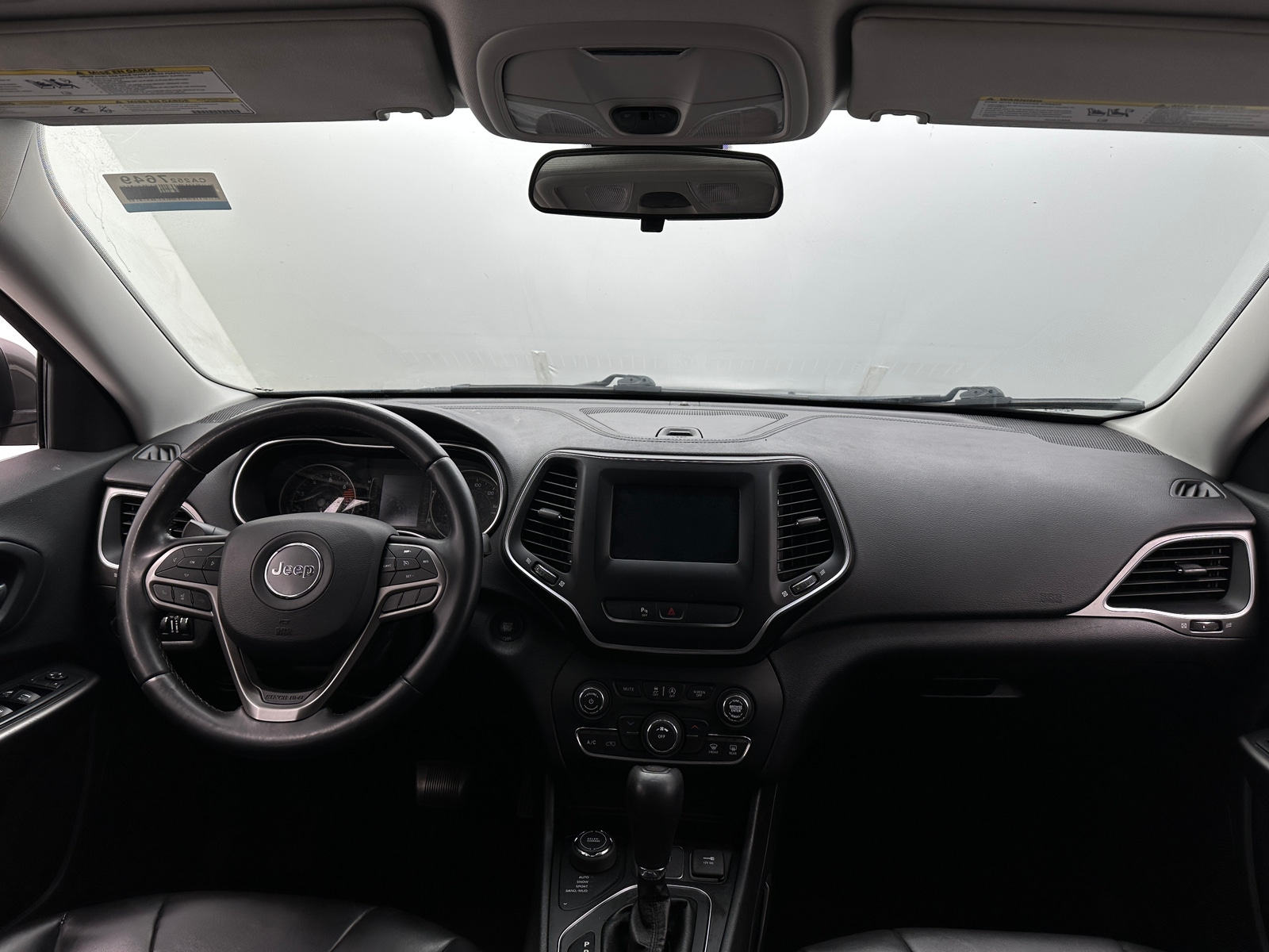 Thumbnail: 2019 Jeep Cherokee - 3
