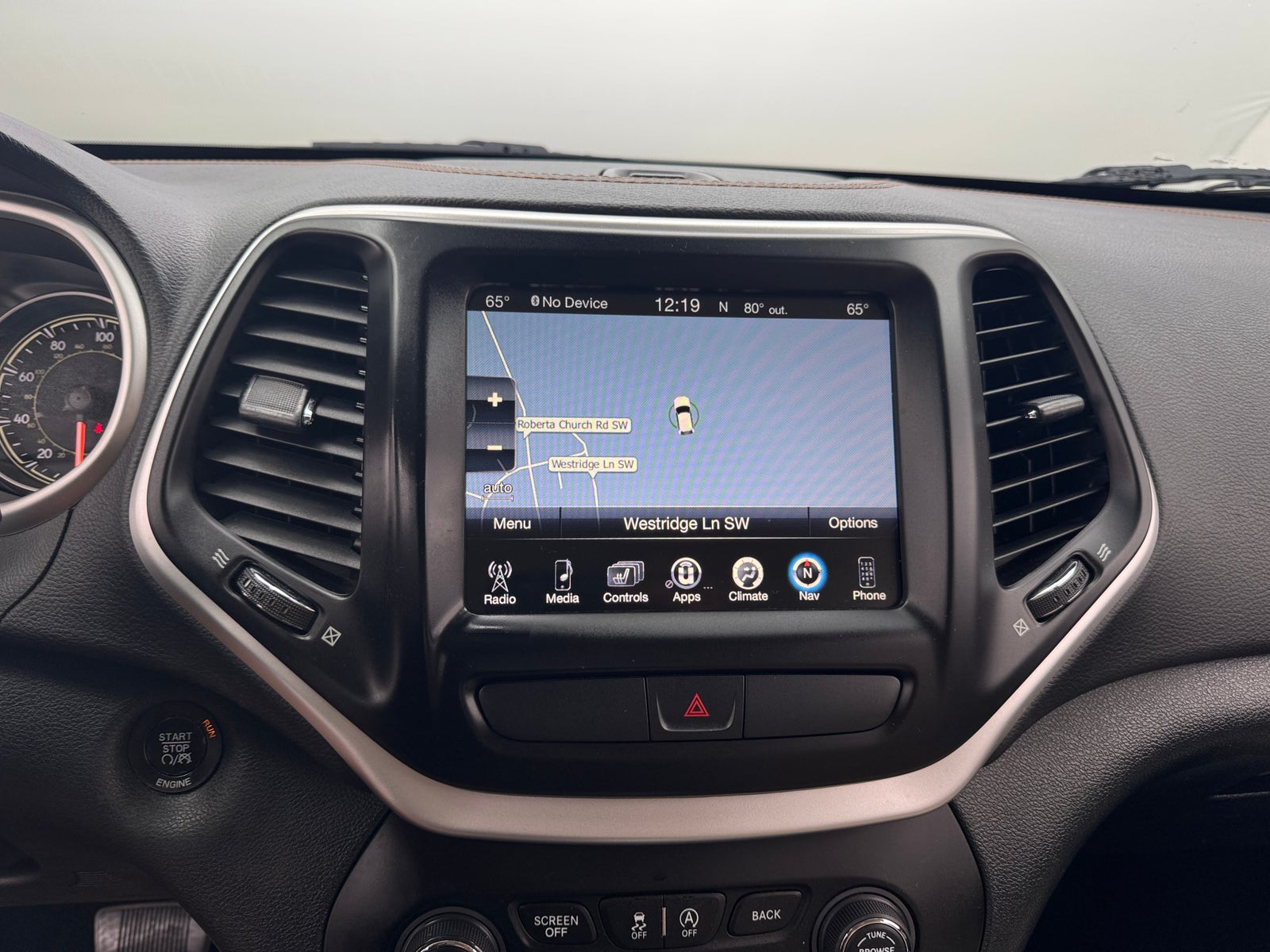 Thumbnail: 2016 Jeep Cherokee - 3