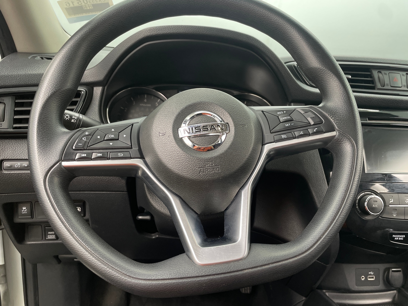 Thumbnail: 2018 Nissan Rogue - 5