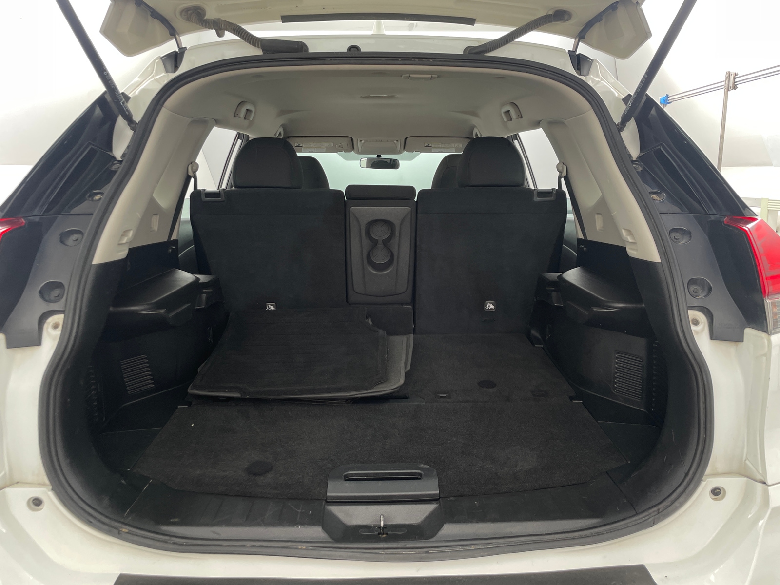 Thumbnail: 2018 Nissan Rogue - 7